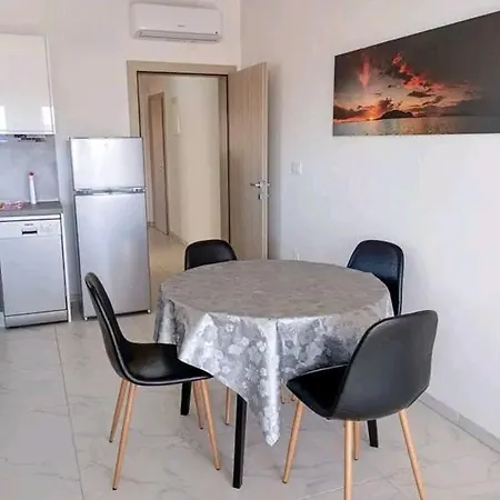 Sunset View Apartment *