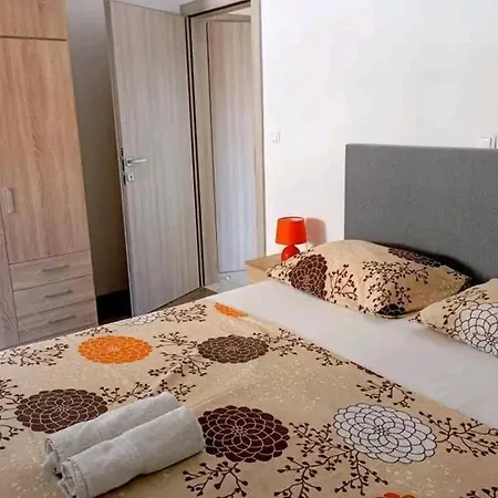 Stella Apartment *
